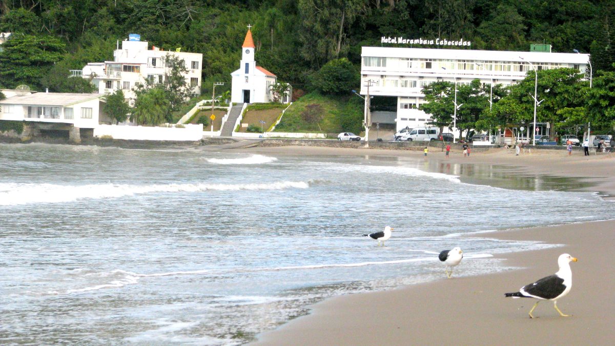 Hotel Marambaia - Igreja Santa Terezinha - Praia de Cabeçudas